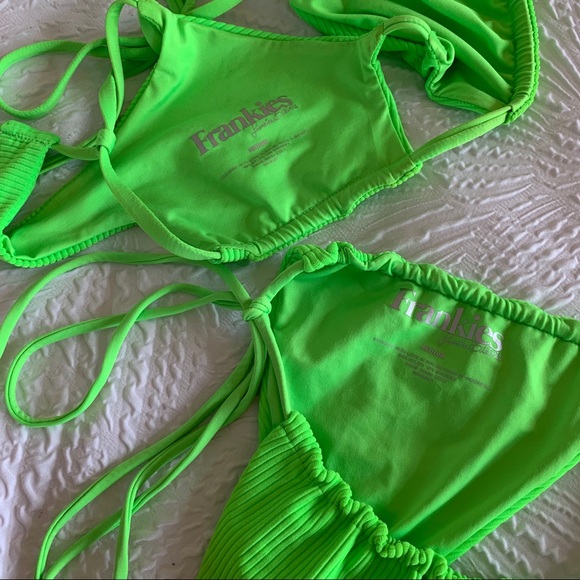 Frankies NEVER WORN - Picture 2 of 2